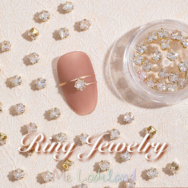 Picture of 四抓方形鋯石 Square Ring Rhinestone